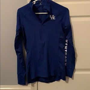 Kentucky fitted pull over